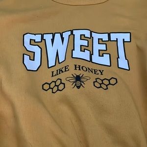 Girls crop top sweatshirt, size large